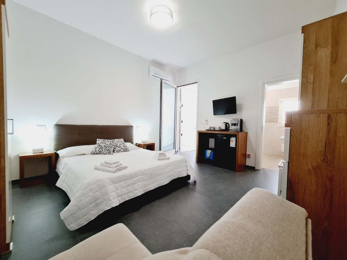 Medusa Room Apartment ポルト・チェザーレオ エクステリア 写真